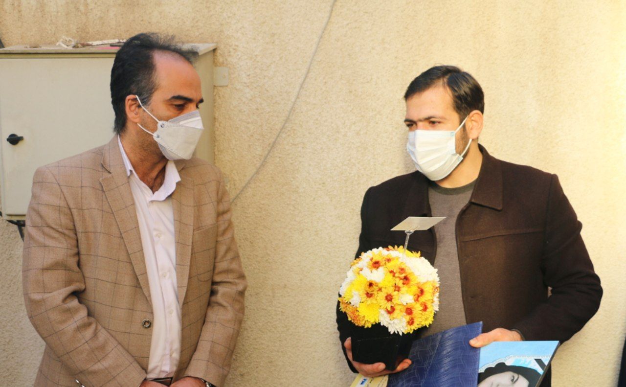 دیدار مدیر عامل نیروگاه شهید مفتح با خانواده شهدای مدافع سلامت همدان
