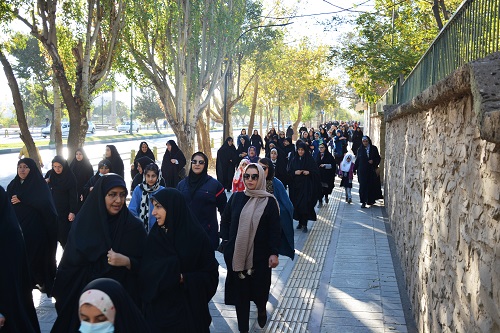 پیاده روی بانوان گاز همدان بمناسبت هفته وحدت و بزرگداشت عفاف و حجاب